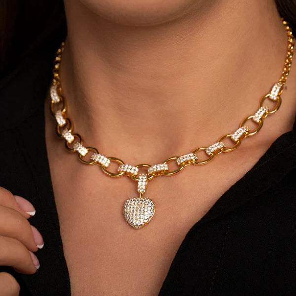 The Pavé Heart Chain Jewelry Set