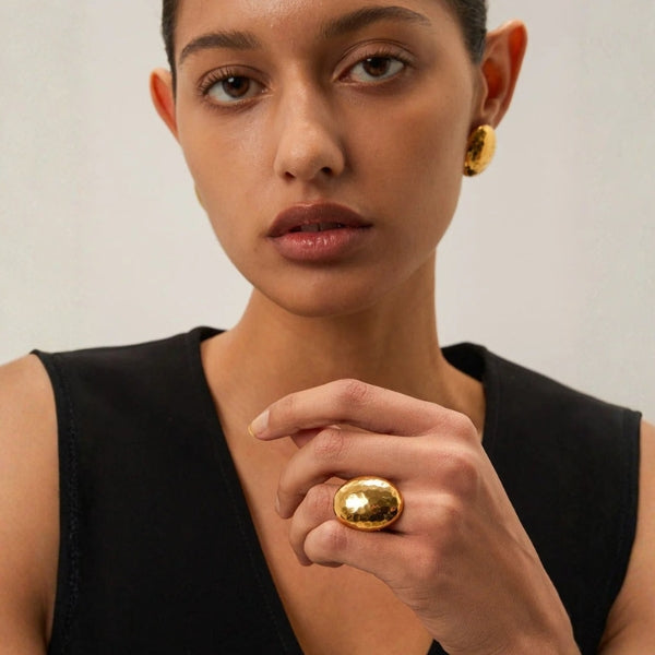 The Calora Hammered Oval Ring