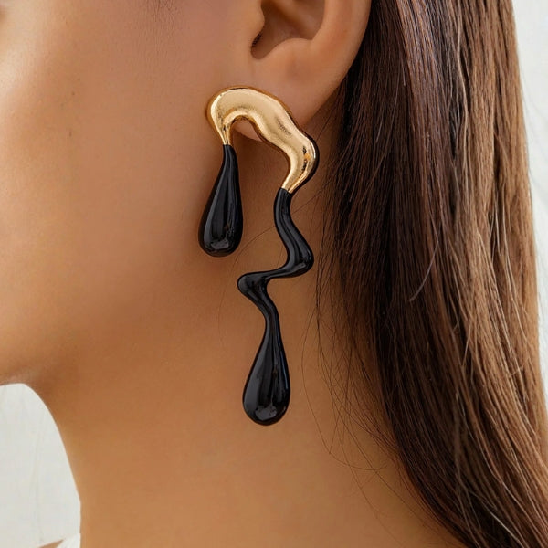 The Santorini Sculpted Drop Earrings
