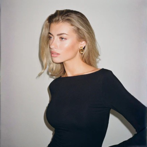 The Elara Interlock Hoop Earrings