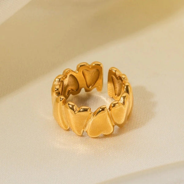 The Calora Heart-Chain Open Ring