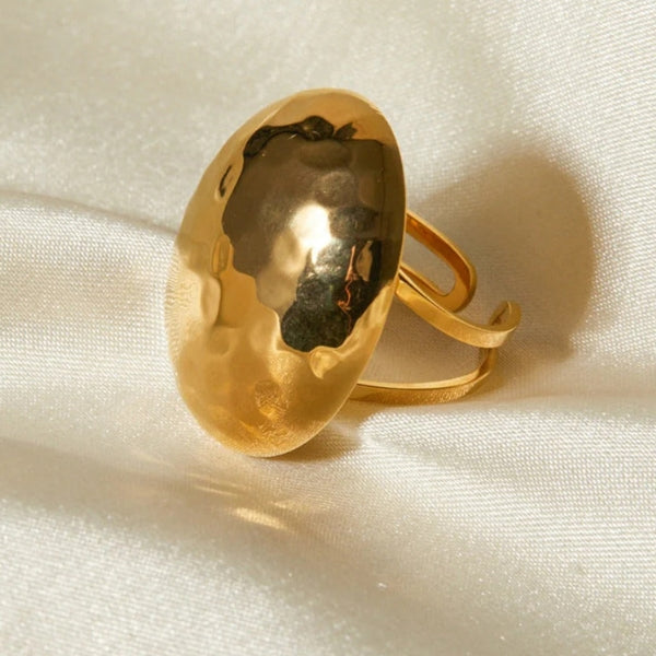 The Calora Hammered Oval Ring