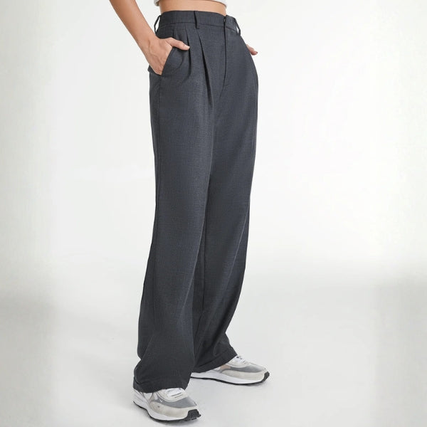 The Riviera Pleated Dress Pants