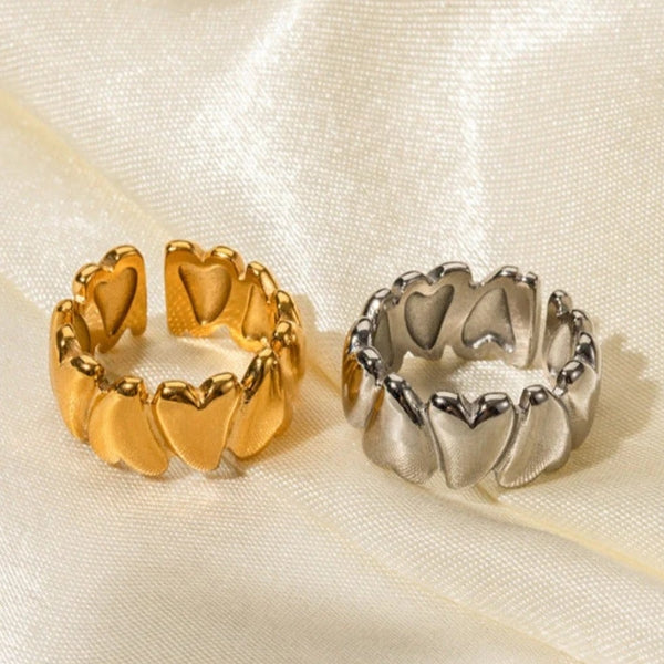 The Calora Heart-Chain Open Ring