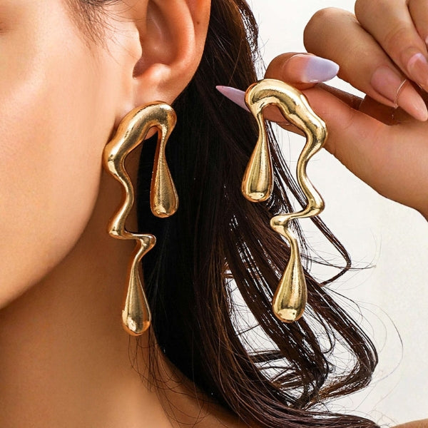 The Santorini Sculpted Drop Earrings