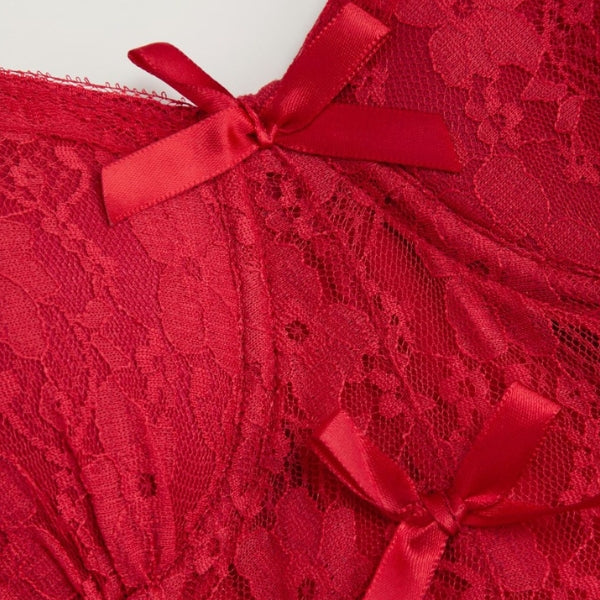 The Verona Ruffled Lace Thong Set