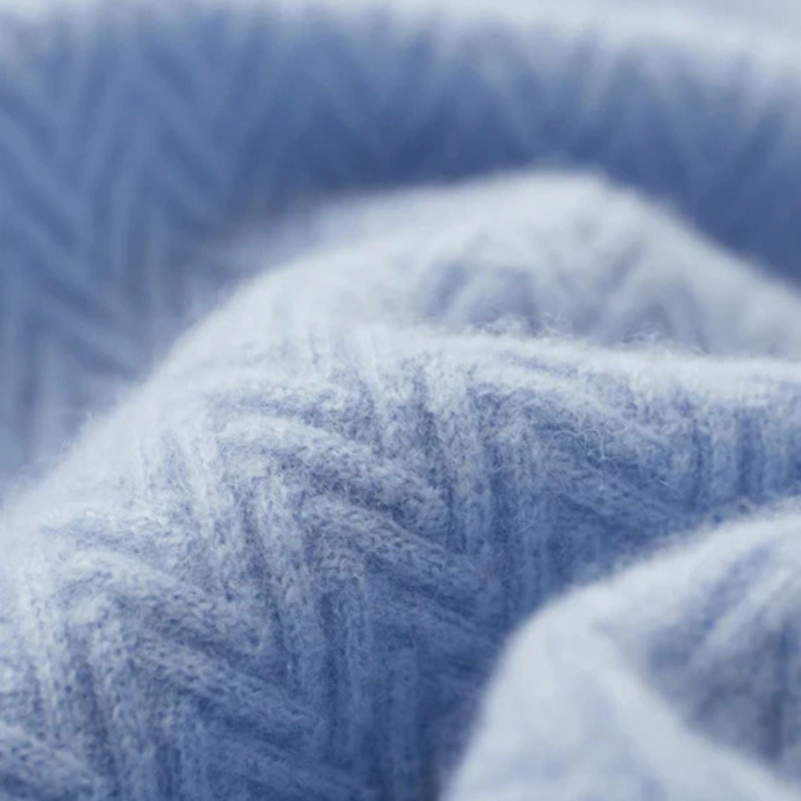 The Cortina Cashmere Zigzag Button Sweater