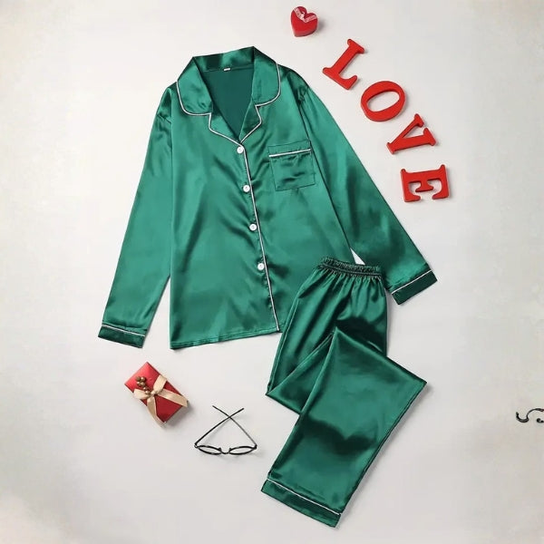 The Capri Contrast-Piped Pajama Set