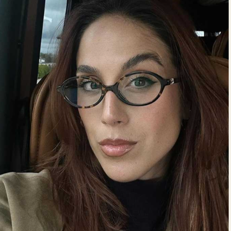 The Geneva Oval Frame Eyewear