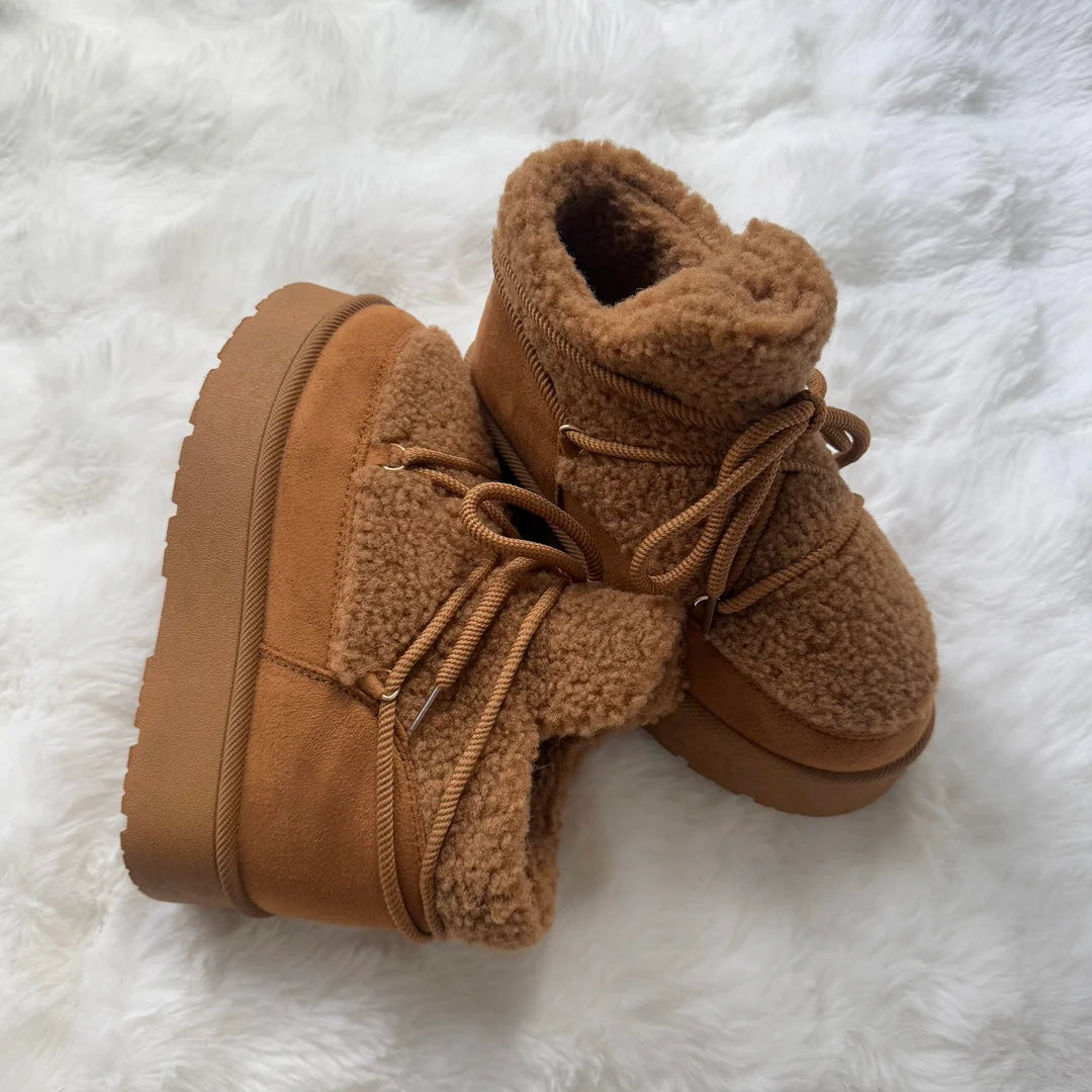 The Aspen Plush-Lined Lace-Up Ankle Boots