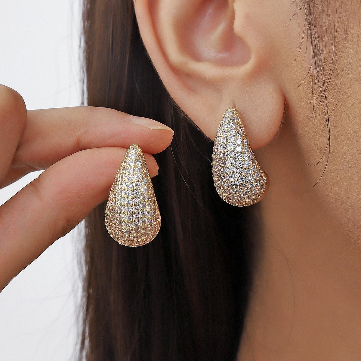 The Cannes Teardrop Crystal Earrings